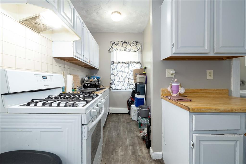 115 Division Street Property Photo 4