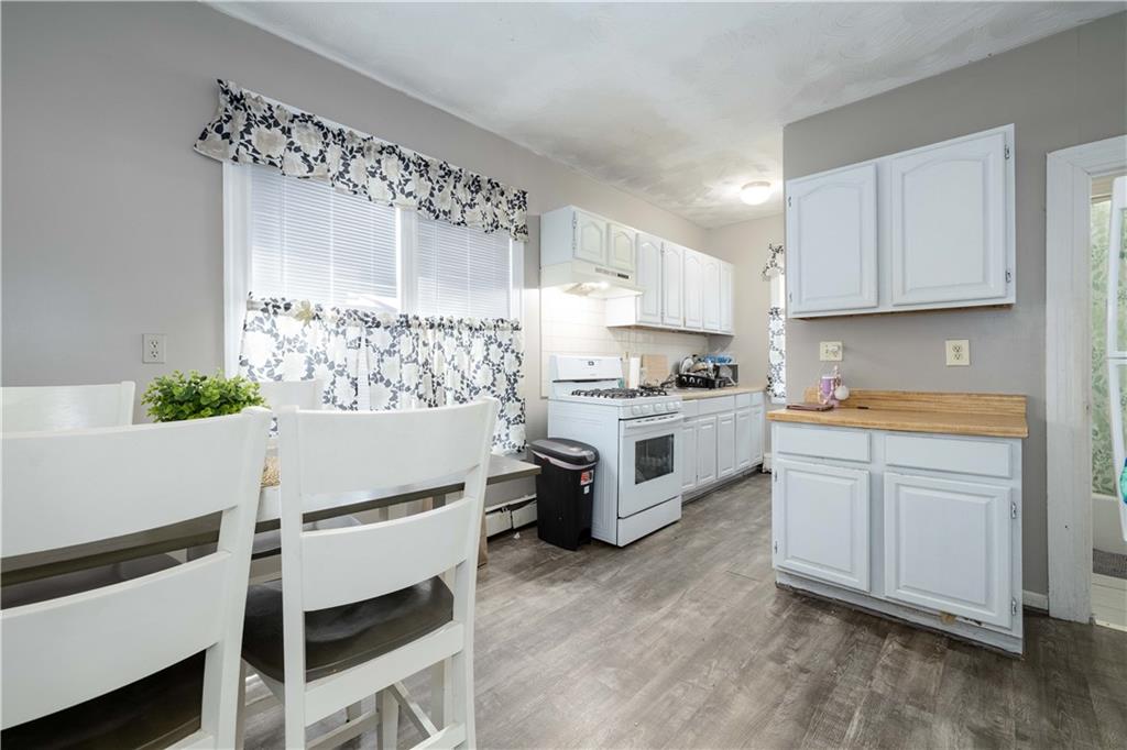 115 Division Street Property Photo 14