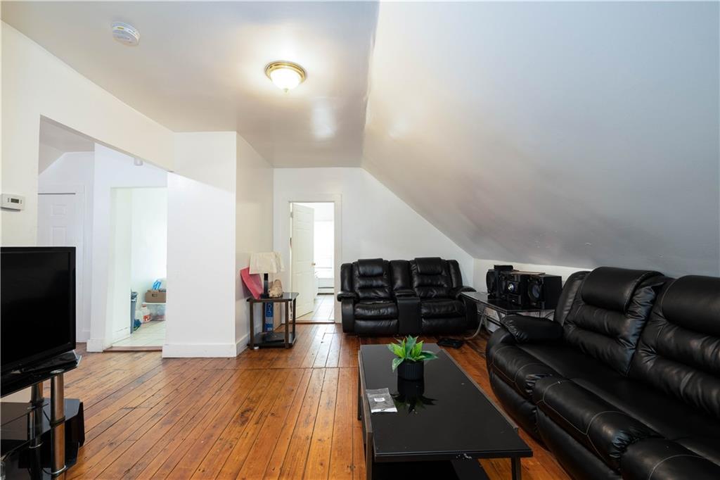 115 Division Street Property Photo 29