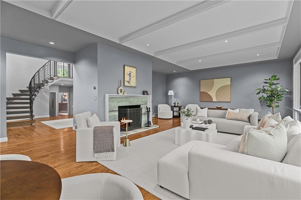80 Clarendon Avenue Property Photo 11