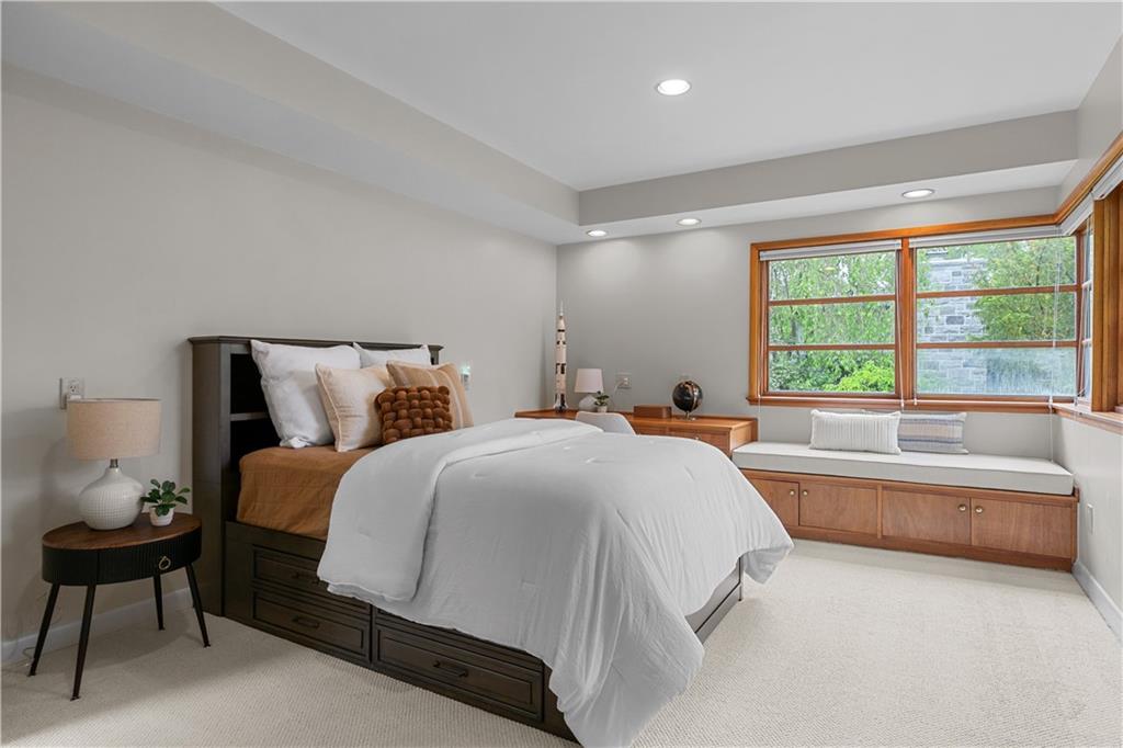 80 Clarendon Avenue Property Photo 25