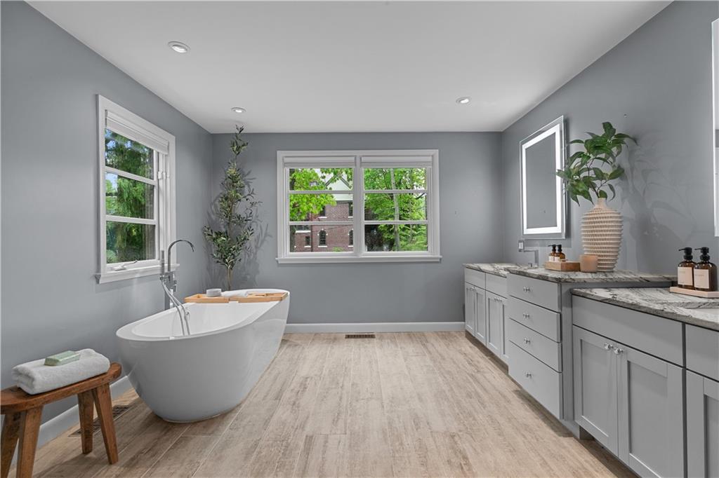 80 Clarendon Avenue Property Photo 31