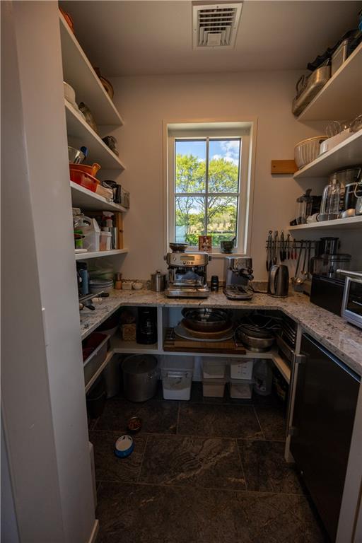 1448 Mohegan Trail Property Photo 13