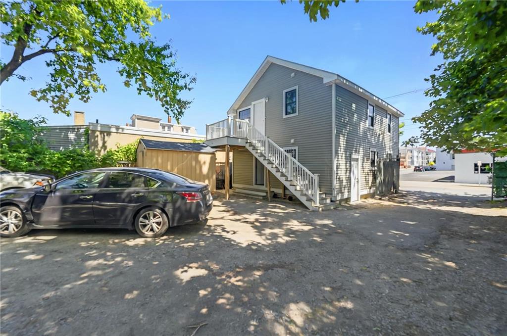 848 Dexter Street Property Photo 11