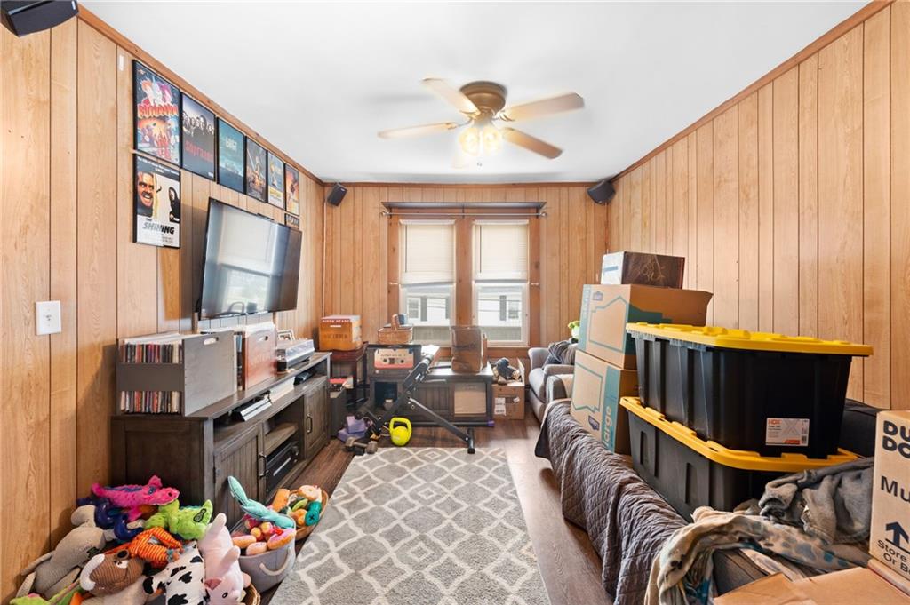 149 6th Avenue Property Photo 12