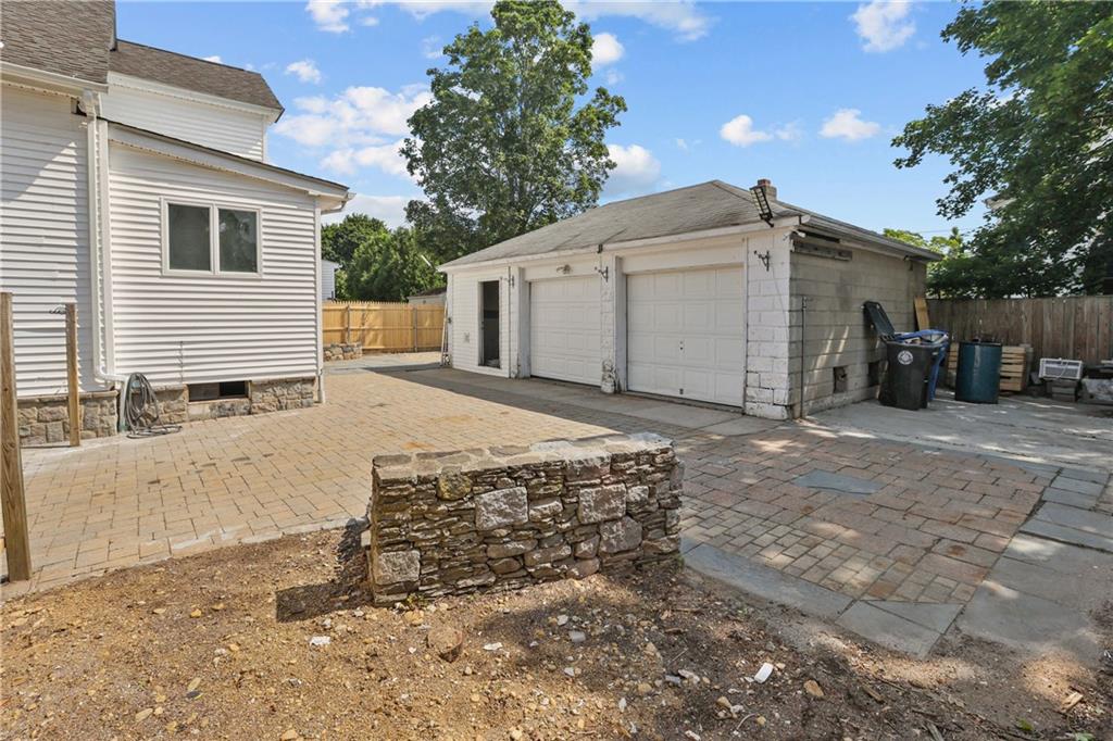 105 Princess Avenue Property Photo 9