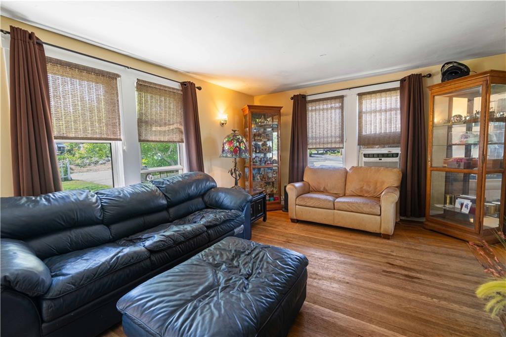 167 Water Street Property Photo 4
