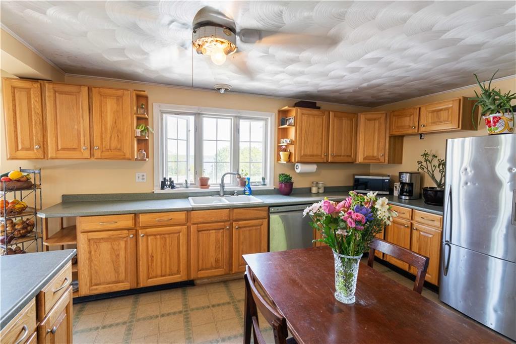 167 Water Street Property Photo 6