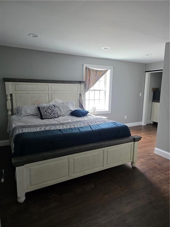 1612 1614 Lonsdale Avenue Property Photo 9