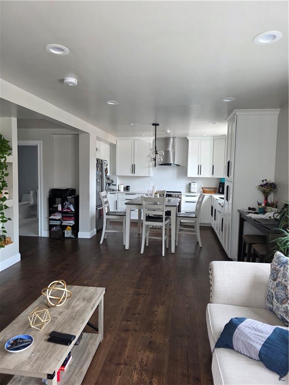 1612 1614 Lonsdale Avenue Property Photo 12