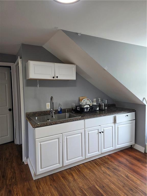 1612 1614 Lonsdale Avenue Property Photo 26