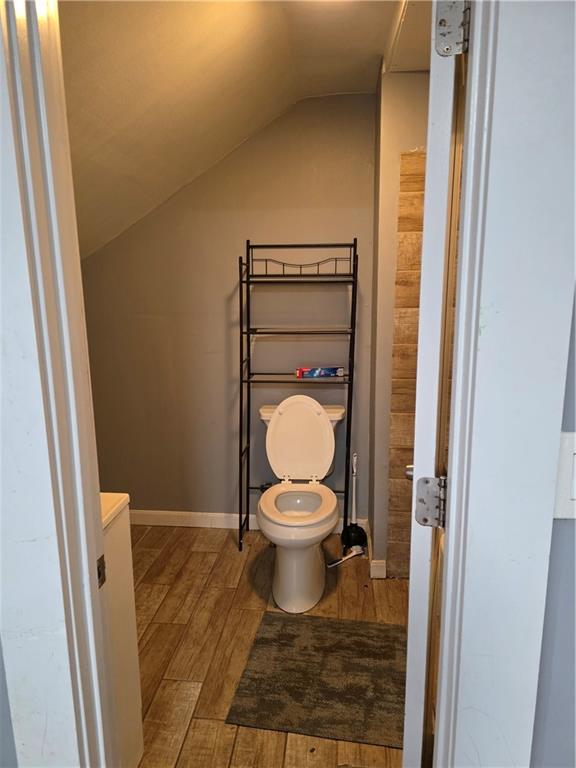 1612 1614 Lonsdale Avenue Property Photo 29