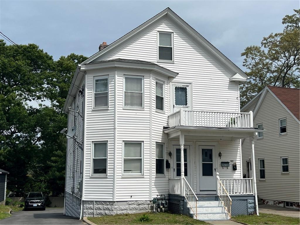 1097 Pontiac Avenue Property Photo 2