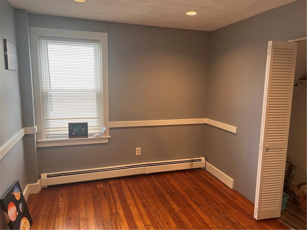 1097 Pontiac Avenue Property Photo 4