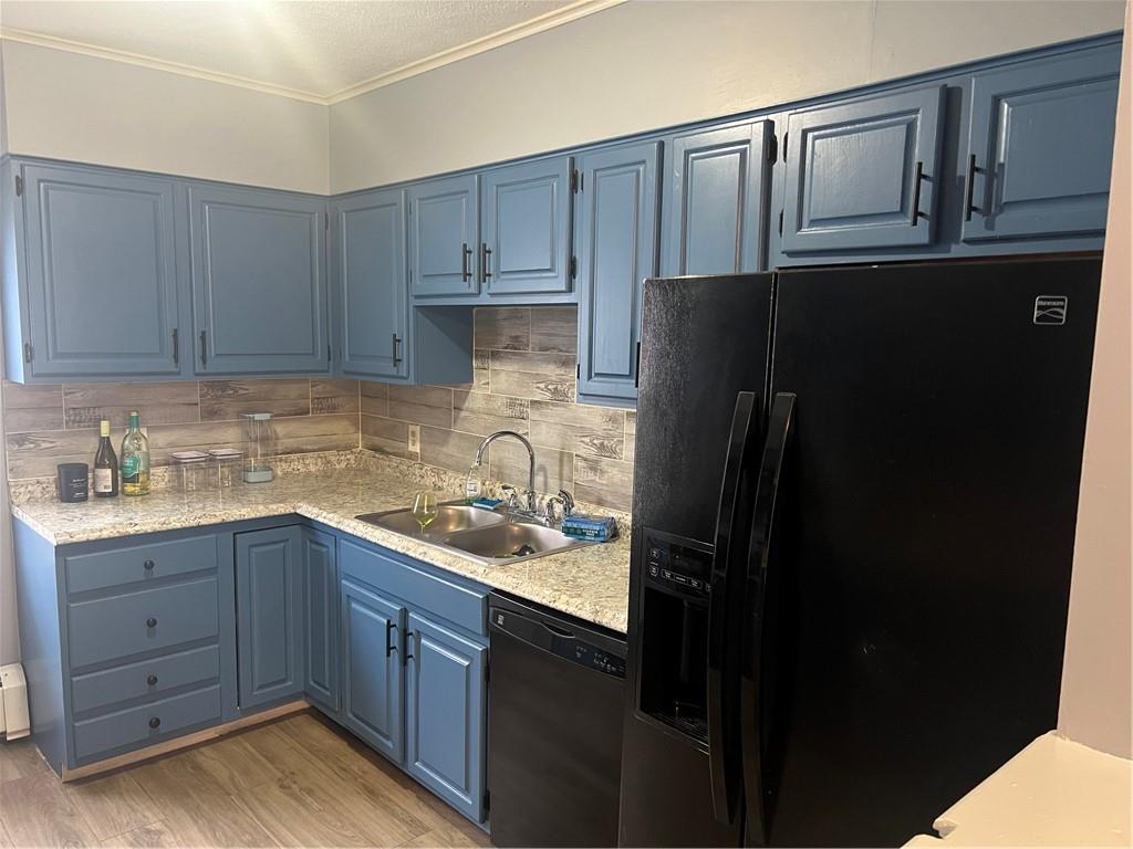 1097 Pontiac Avenue Property Photo 12