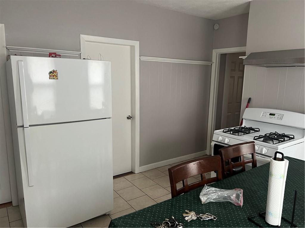 1097 Pontiac Avenue Property Photo 22