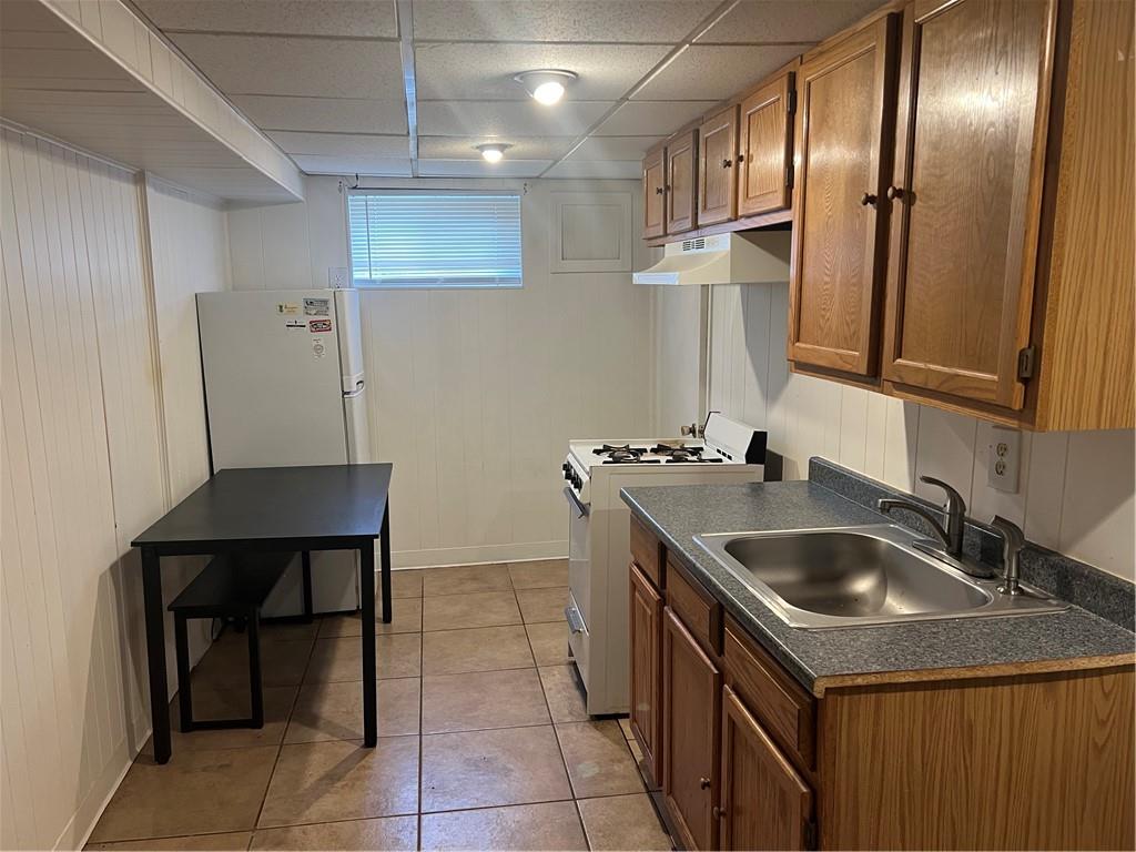 1097 Pontiac Avenue Property Photo 33