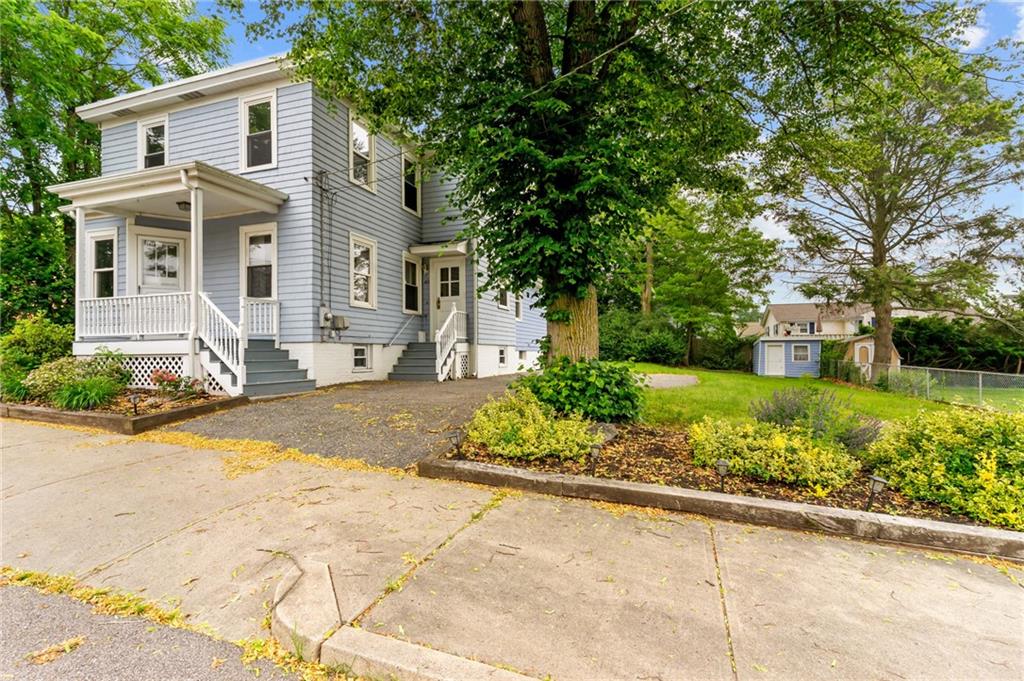 40 Charlton Avenue