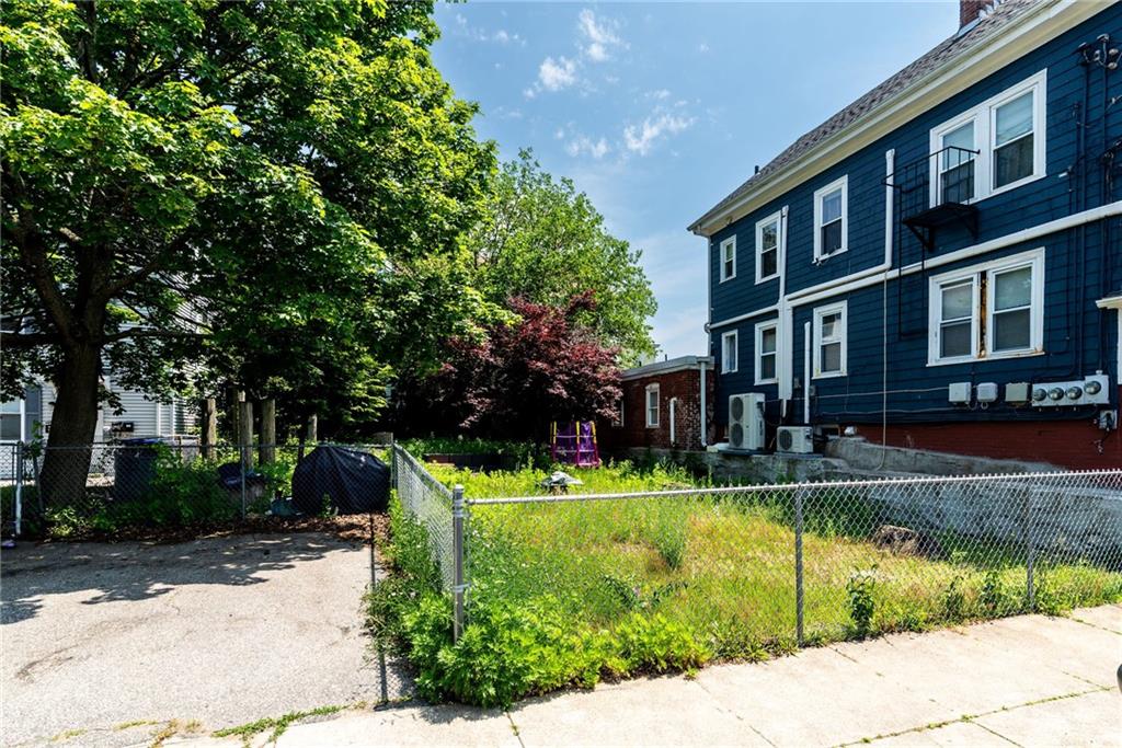 8 Courtland Street Property Photo 1
