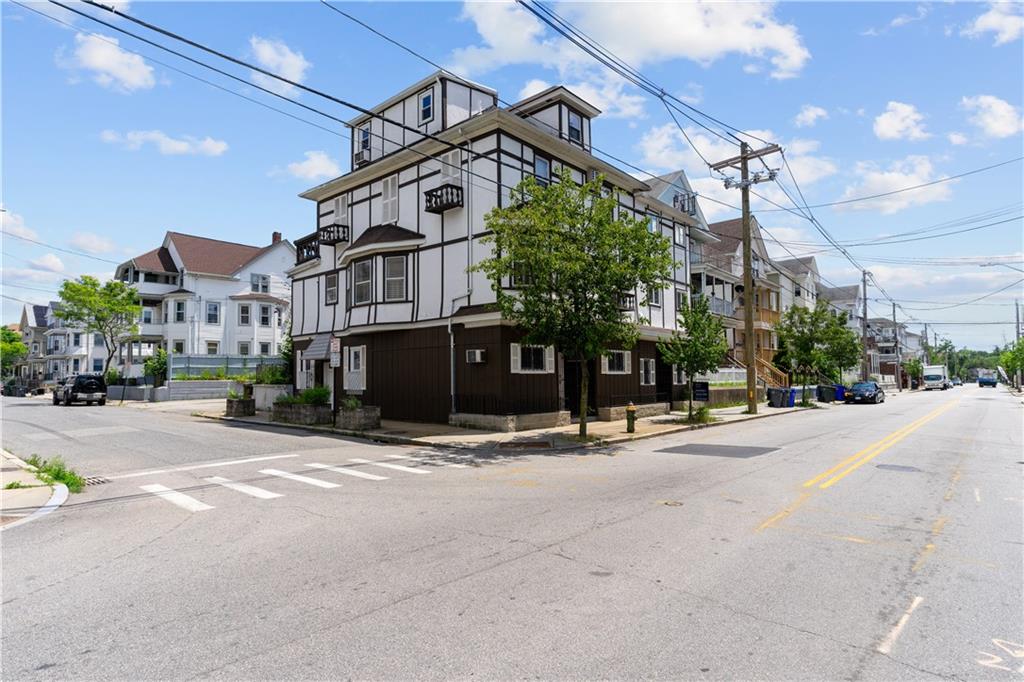 129 Academy Avenue Property Photo 1