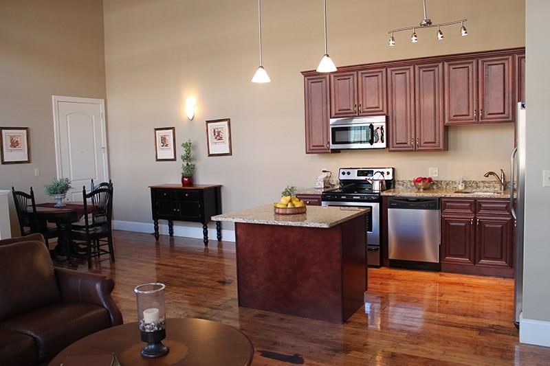 413 Central Avenue Unit 3-408 Property Photo 1