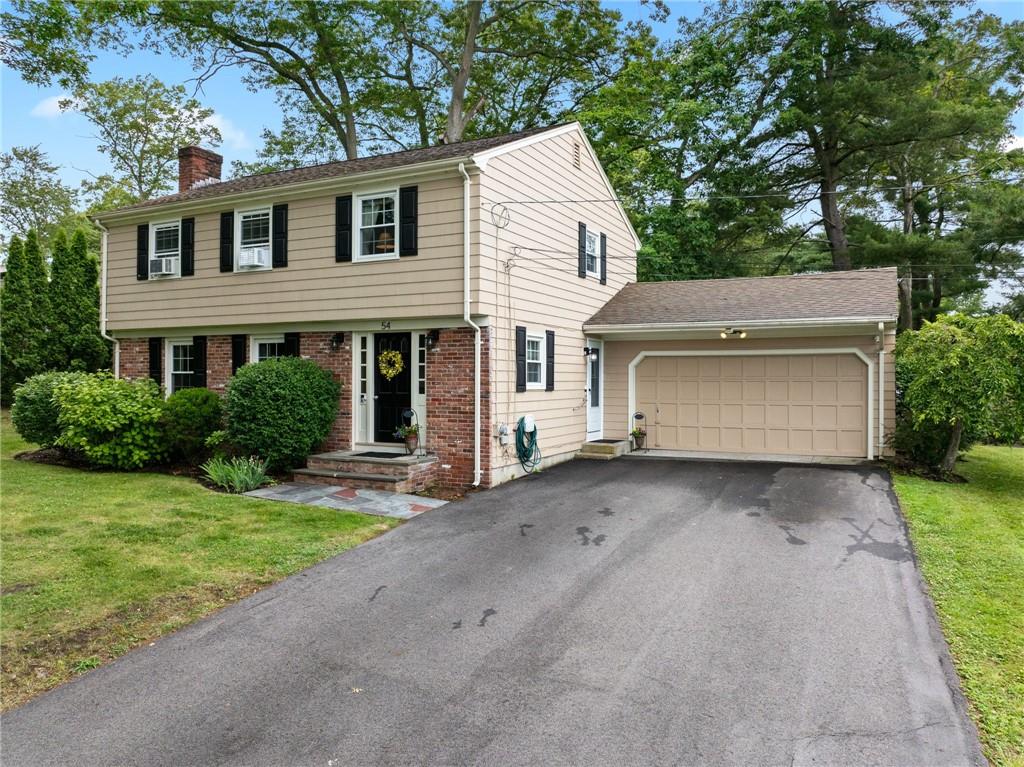 54 Marlaine Drive Property Photo 1