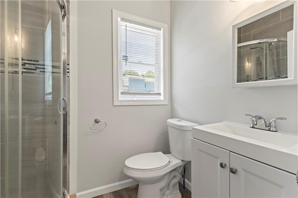 660 Douglas Avenue Property Photo 18