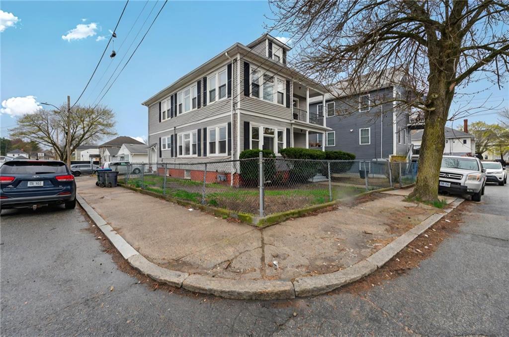 15 17 Melissa Street Property Photo 3