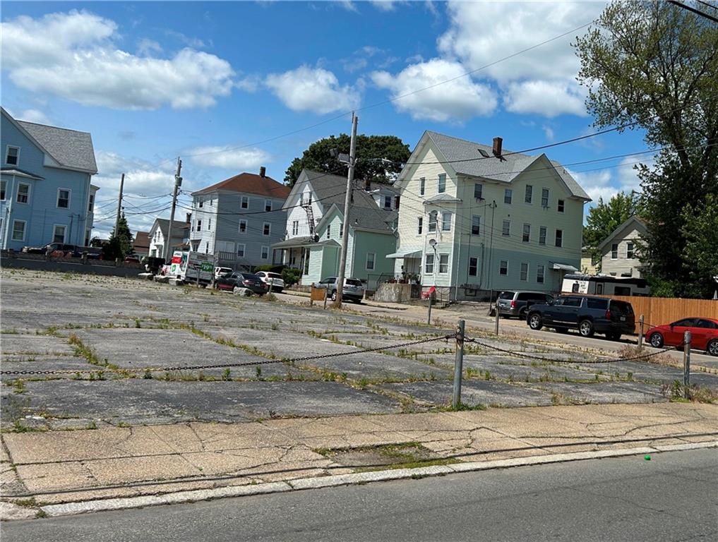 211 Carnation Street Property Photo 3