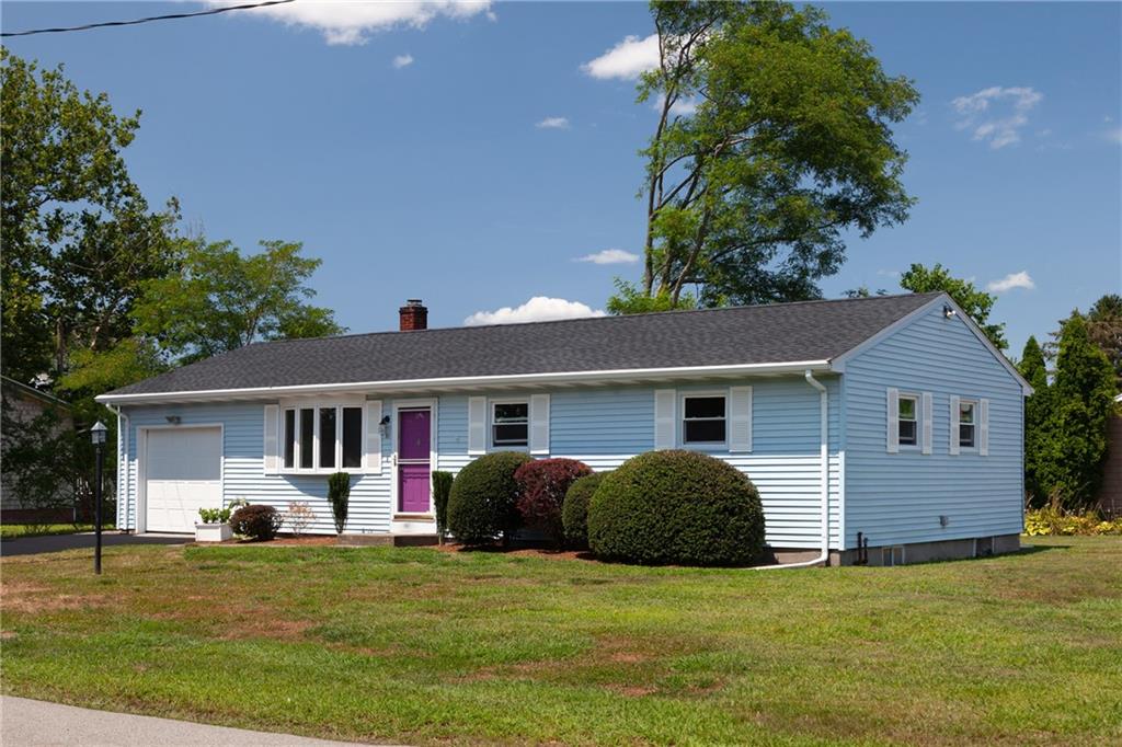 81 Massachusetts Boulevard Property Photo 1