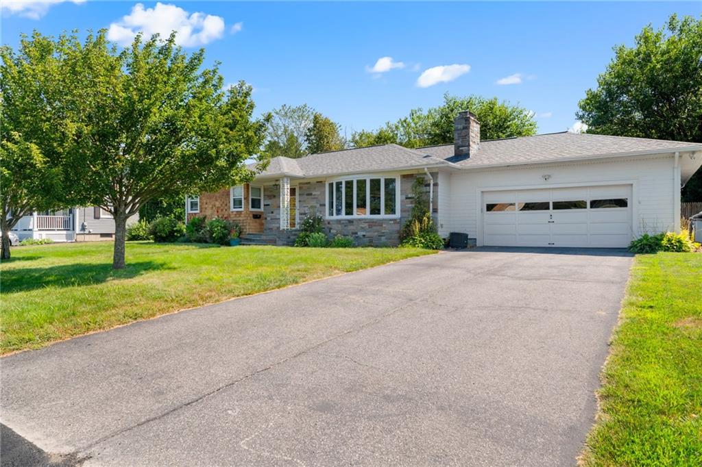 30 Oak Grove Boulevard Property Photo 1