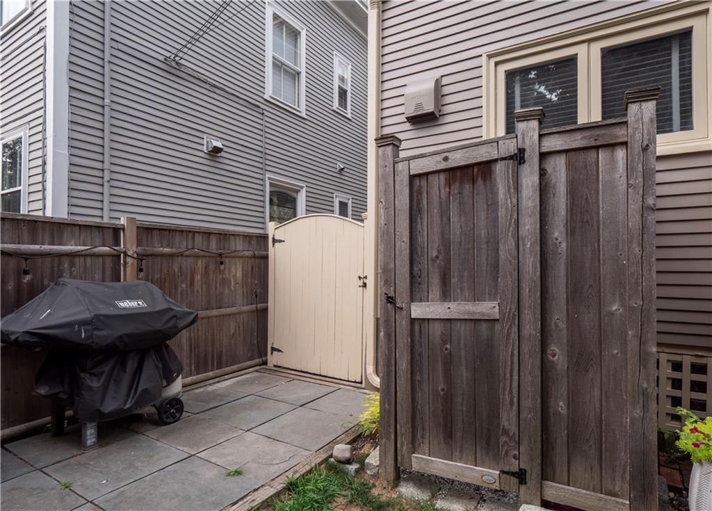 1 3 Pell Street Property Photo 23