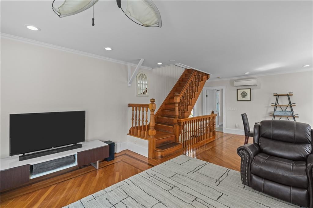 26 Franklin Street Property Photo 24