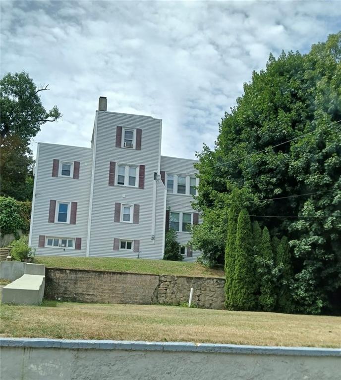 32 Summit Avenue Property Photo 1