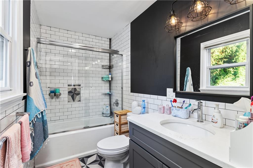 4 James Street Property Photo 31