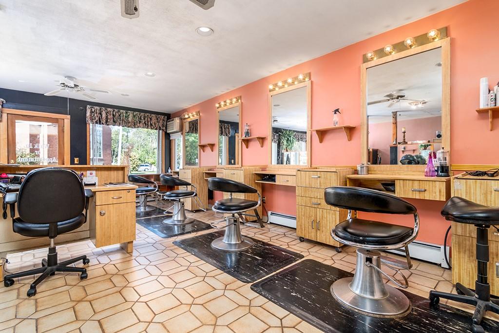 1822 1824 Warwick Avenue Property Photo 8
