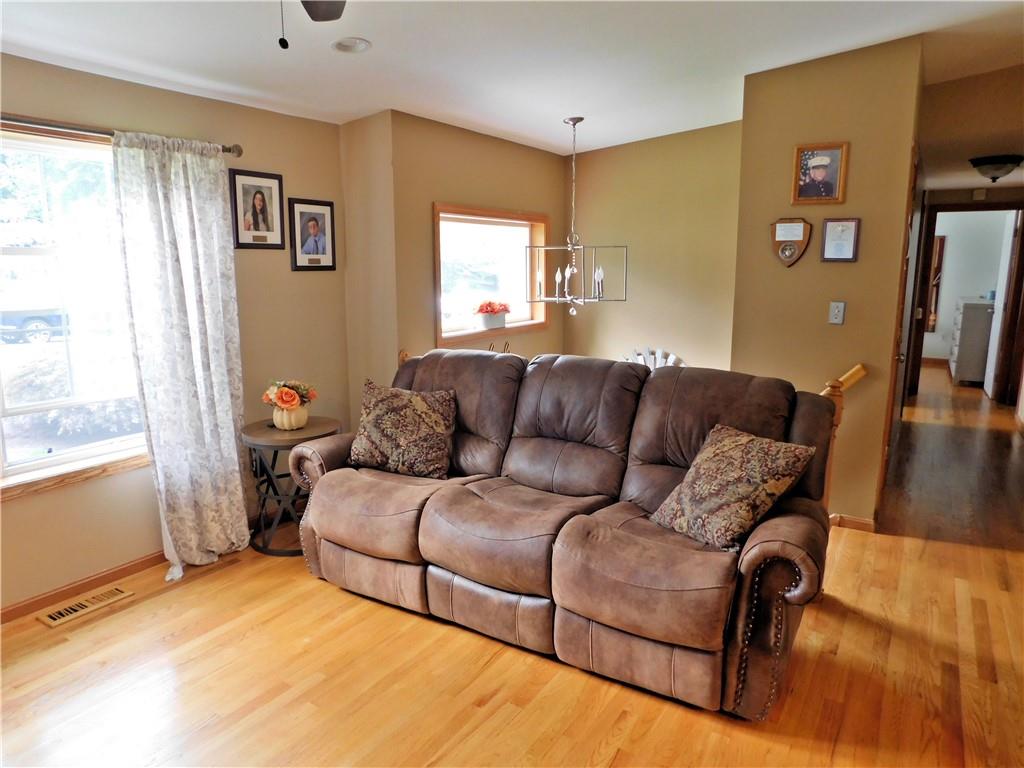 27 Nardolillo Street Property Photo 5