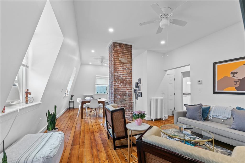 491 493 Thames Street Property Photo 24