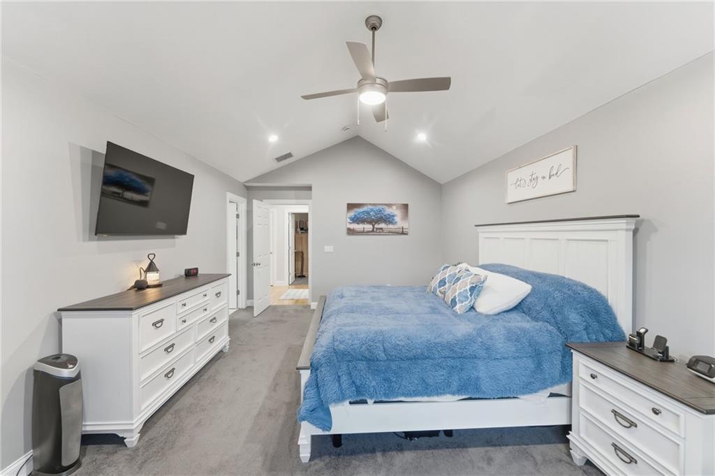 1504 Hunting Hill Drive Property Photo 19