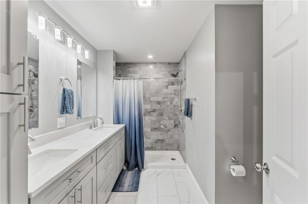 1504 Hunting Hill Drive Property Photo 21