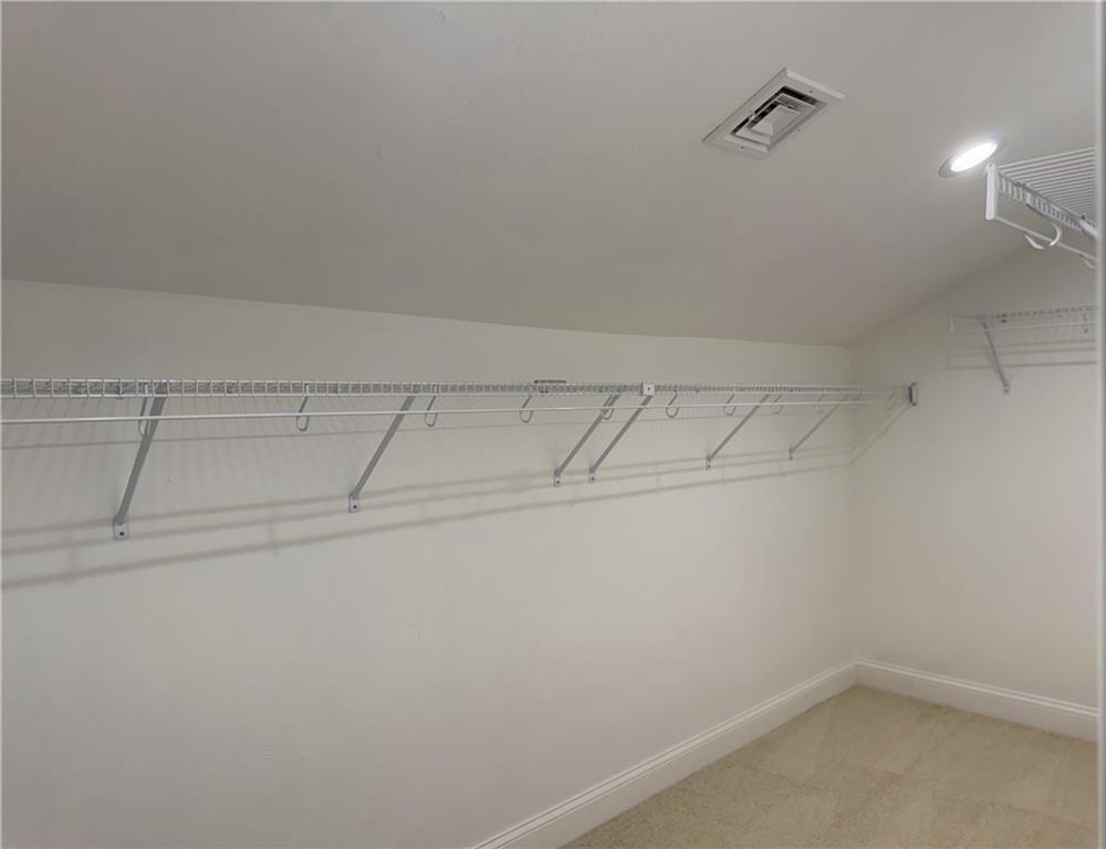 1504 Hunting Hill Drive Property Photo 22