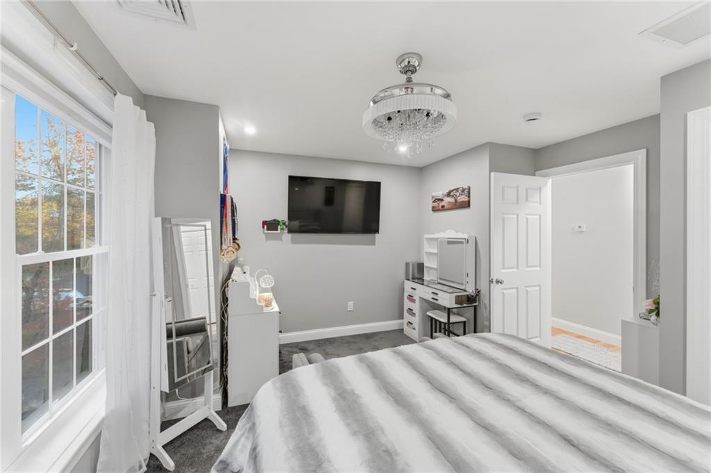 1504 Hunting Hill Drive Property Photo 23