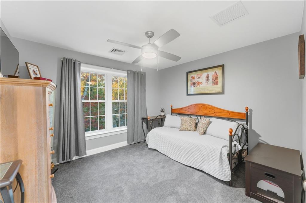 1504 Hunting Hill Drive Property Photo 25
