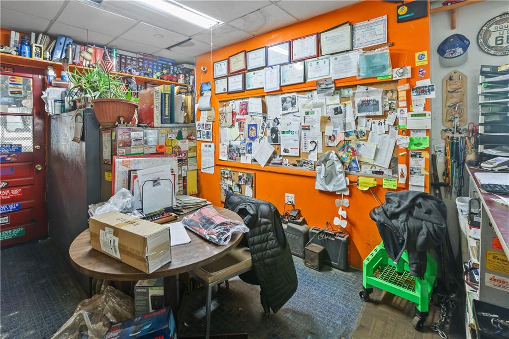 19 Benefit Street Property Photo 23