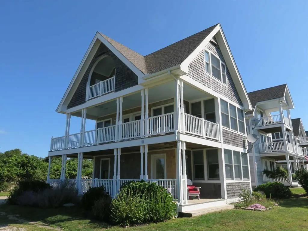 1720 Corn Neck Road Property Photo 1