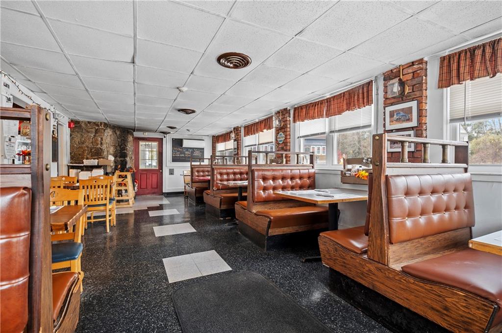 405 Church Street Property Photo 12