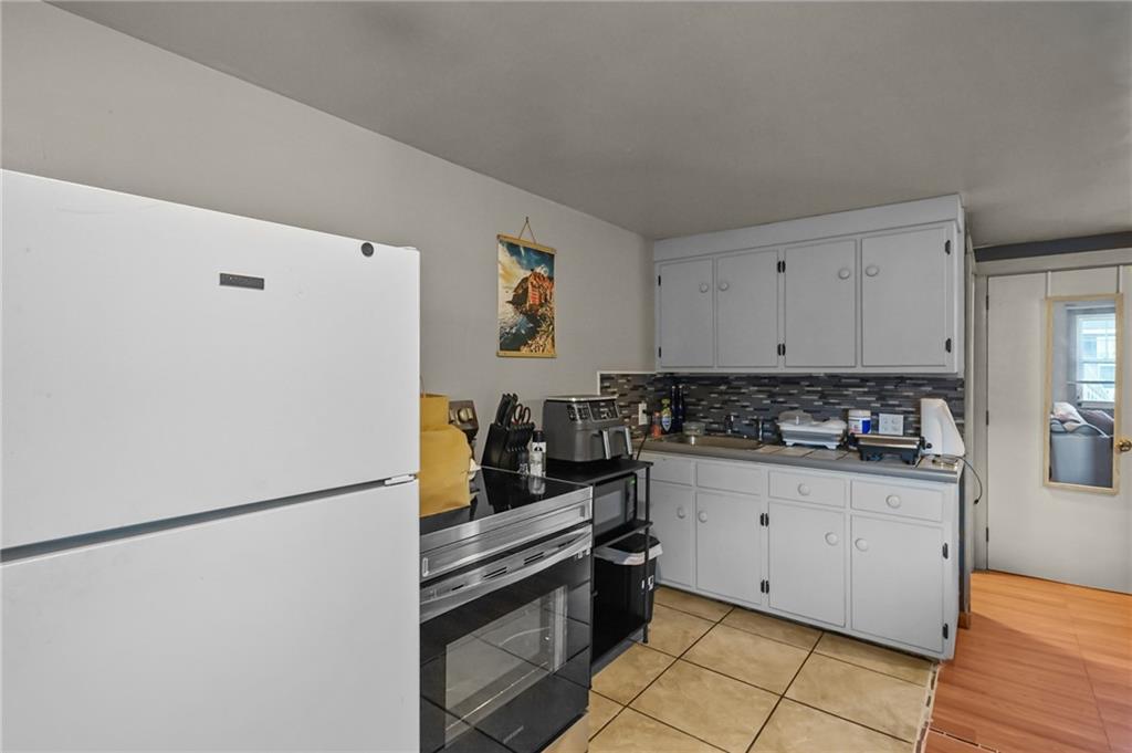 100 Fortin Street Property Photo 17