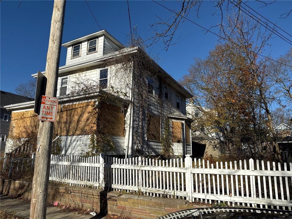 139 Babcock Street Property Photo 2