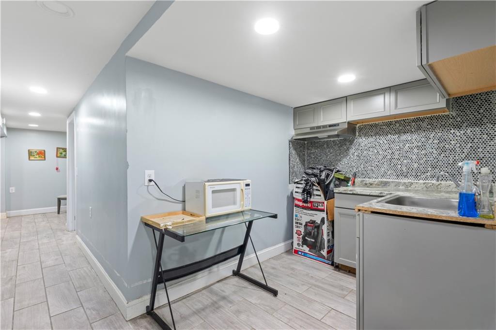 236 Gallatin Street Property Photo 24