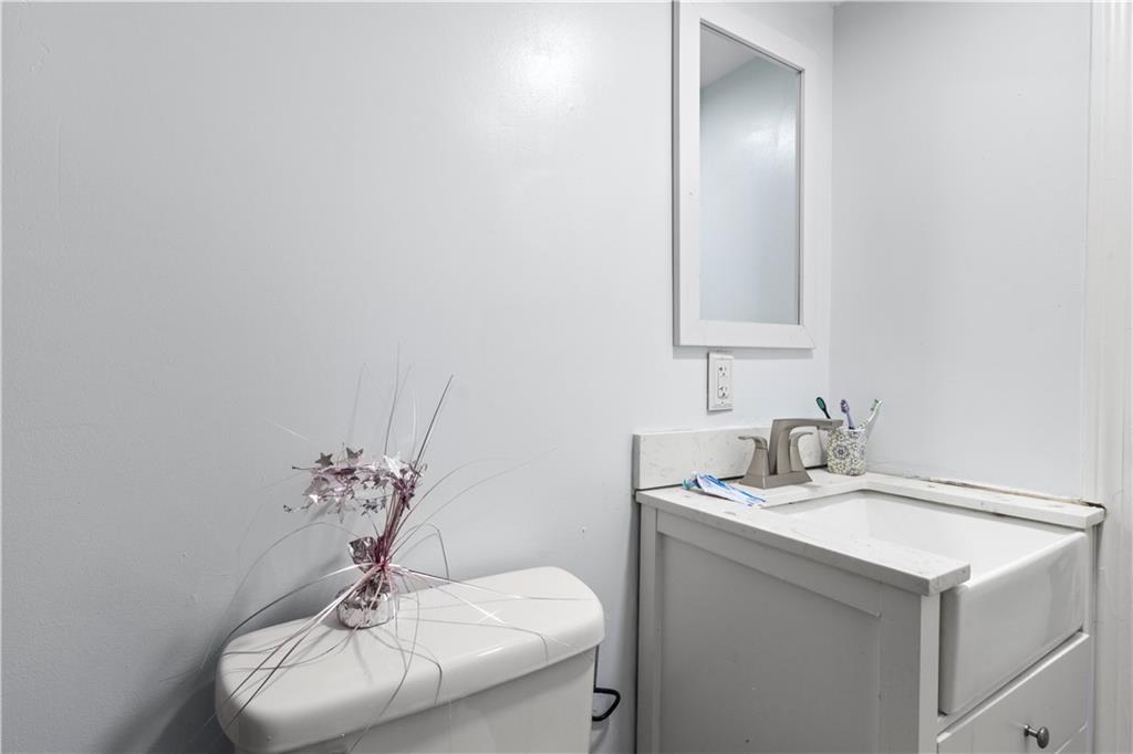 236 Gallatin Street Property Photo 29
